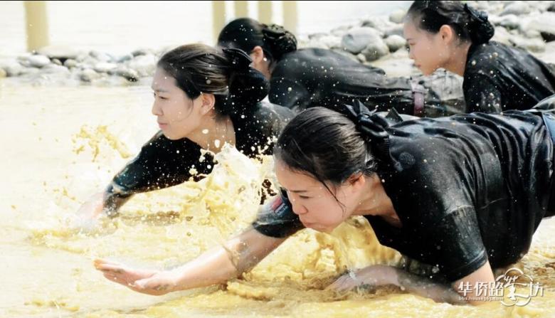 <em>空姐</em>训练<em>要求</em>能单手碎碗、劈砖_南京大家谈_