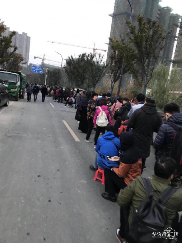 直击:河西10盘今天集中登记!哪家楼盘热度最高?哪家楼盘最难买到? 直击:河西10盘今天集中登记!哪家楼盘热度最高?哪家楼盘最难买到?