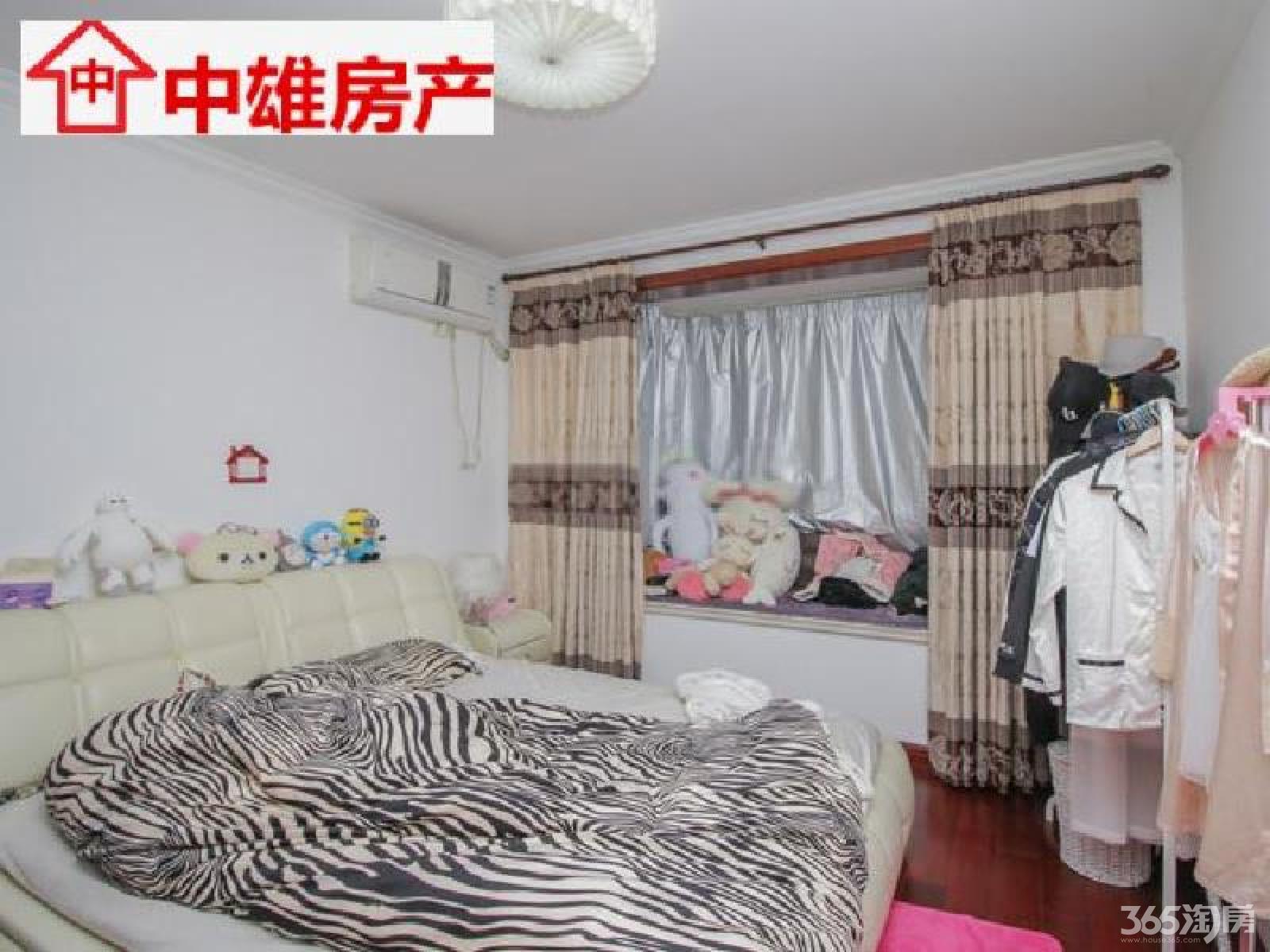 银河湾福苑 欧式园林小区 河西万达商圈 2号线 精装两房 急租