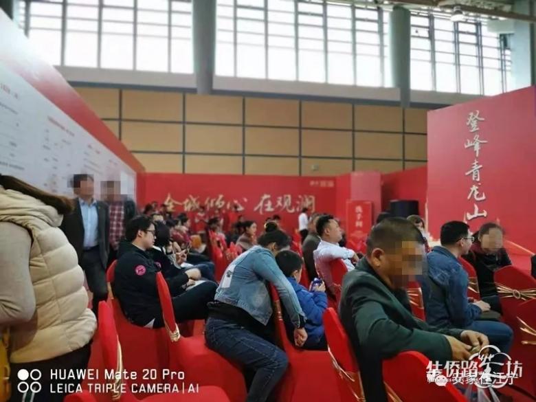 刚刚!江宁纯新盘首开!精装均价25600元/㎡!我在现场目睹这样一幕… 刚刚!江宁纯新盘首开!精装均价25600元/㎡!我在现场目睹这样一幕…