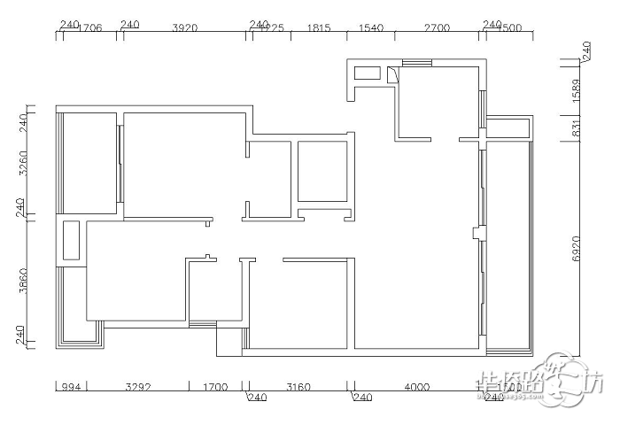 平面设计图_装装修 楼盘:融侨观邸 户型:两室两厅 建筑面积:86平 设计风格:现代简约 设计理念: 该户型面积较小但划分合理,后期的装饰可以扬长避短。将视觉空间放大。 本案客厅空间还是比较大的,由于讲究对称性,在背景后的门的处理上,采用了实用性更好的装饰壁龛,再加上墙面 的亮砖效果,视觉更加漂亮。 原始户型图 平面设计图 装修效果图 更多案例点击查看——>
