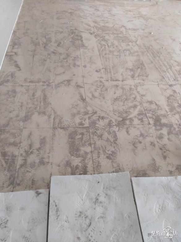 传说中南师大办的幼儿园装修,地板用的三无产品? 传说中南师大办的幼儿园装修,地板用的三无产品?