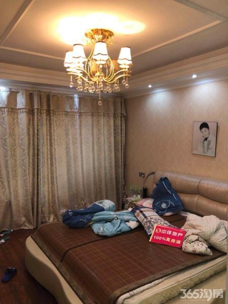 东方天郡新出豪装大跃层 中间黄金楼层 欧式豪装 餐厅挑高 满两年