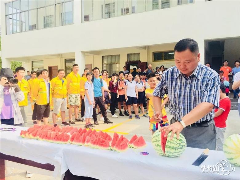 泪奔!南外孩子把“2000万”送给他们!这些人里一定有你熟悉的面孔…… 泪奔!南外孩子把“2000万”送给他们!这些人里一定有你熟悉的面孔……