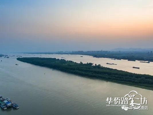 这里是全市瞩目的鼓楼滨江,也是最有故事的老下关…… 这里是全市瞩目的鼓楼滨江,也是最有故事的老下关……