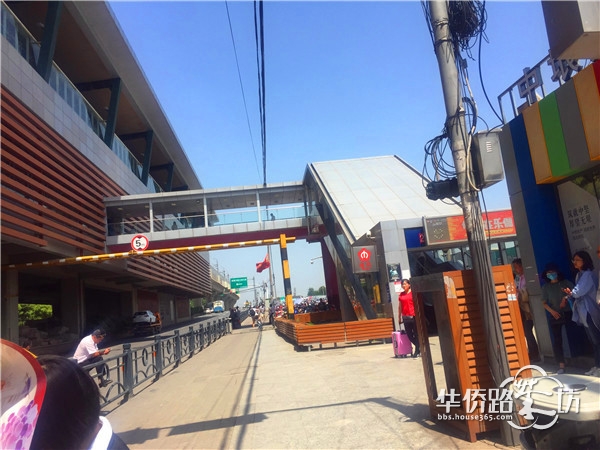 城东纯新盘预计6月开盘,楼面价8260元/平。开盘会卖多少钱? 城东纯新盘预计6月开盘,楼面价8260元/平。开盘会卖多少钱?