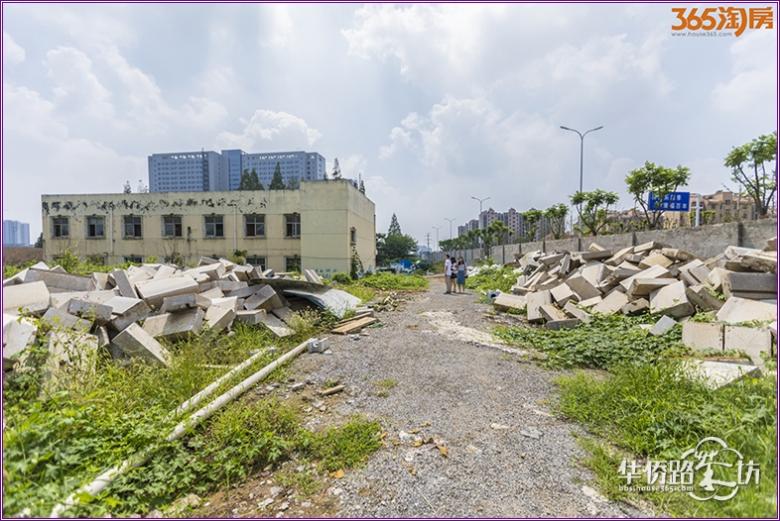 东山一地块比周边便宜至少4000元/平!万达、三甲医院、学校全都有! 东山一地块比周边便宜至少4000元/平!万达、三甲医院、学校全都有!