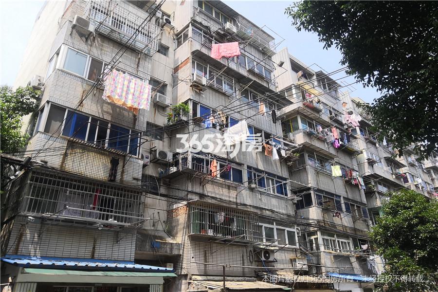 来凤小区双塘里