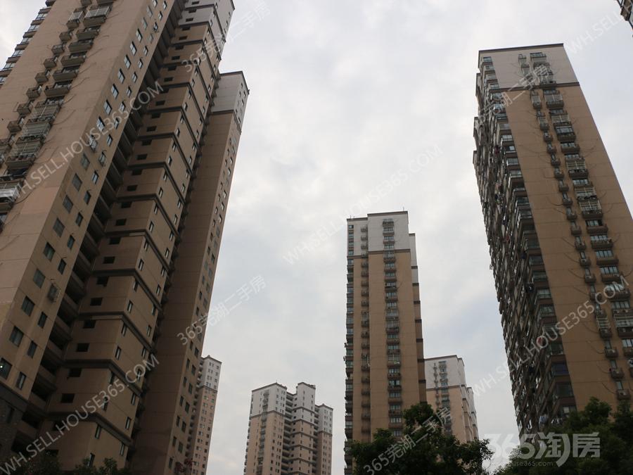 东方龙城雅乐苑2室1厅1卫93平方米115万元