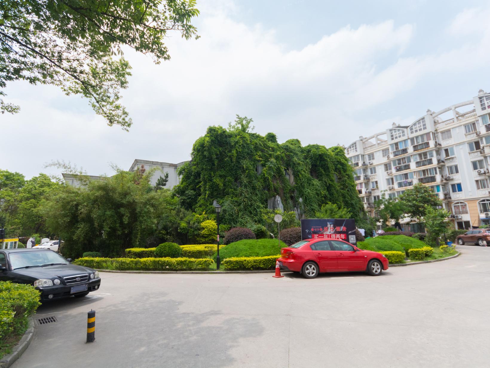 大两房 两房朝南 中等装修 双龙大道地铁口_南京江宁区碧水湾花园二手