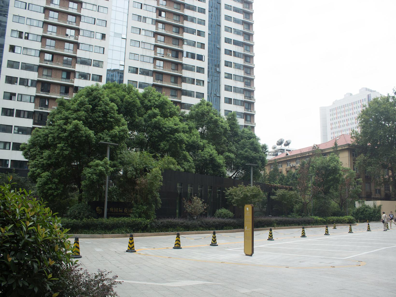 金鹰国际 繁华商圈 交通便利 生活方便_南京秦淮区金鹰国际花园租房】